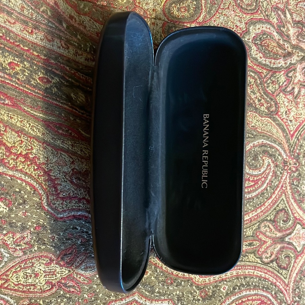 Black eyeglasses case